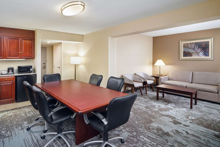 DoubleTree by Hilton Hotel Rocky Mount