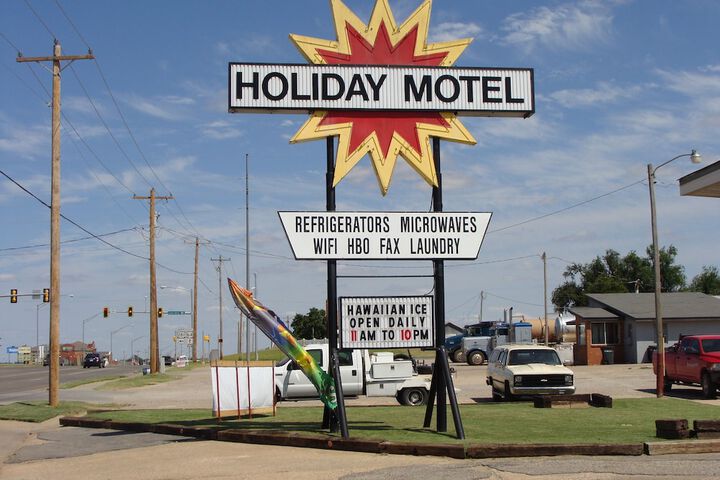 Hotel 5 of 27