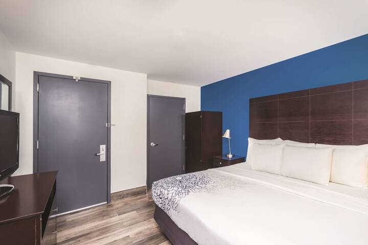 Room 15 of 29