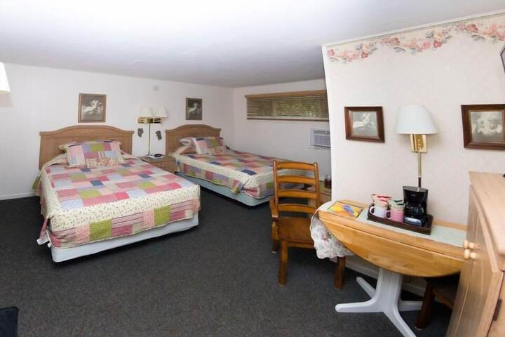 Oak Park Inn
