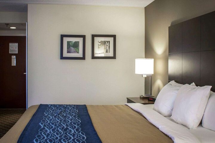 Room 14 of 27