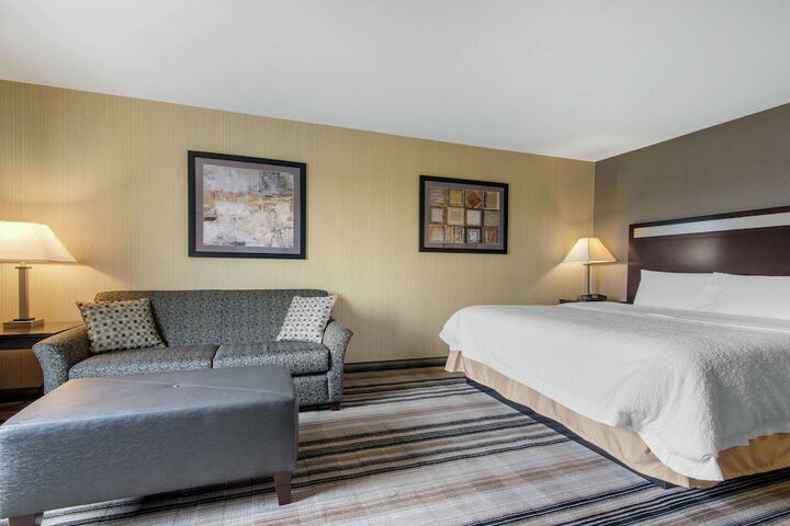 Room 22 of 48