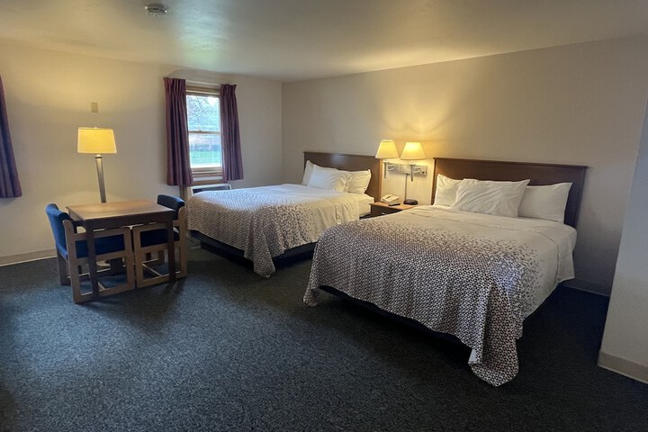 Room 10 of 38