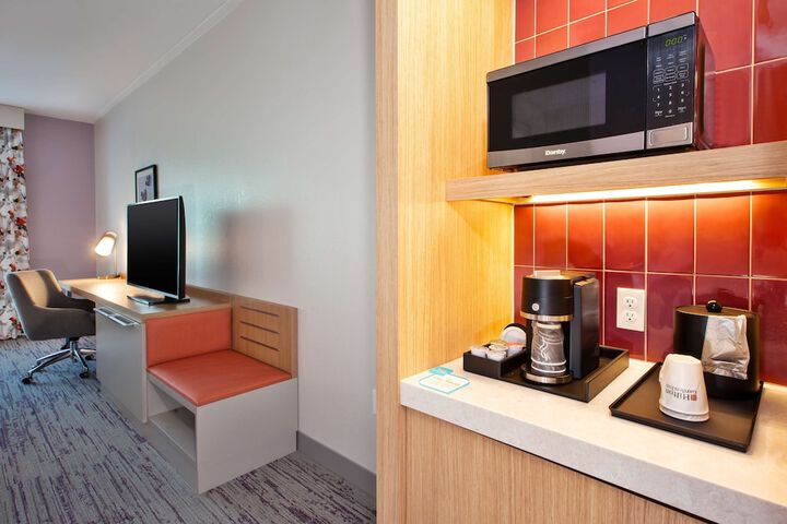 Room 12 of 26