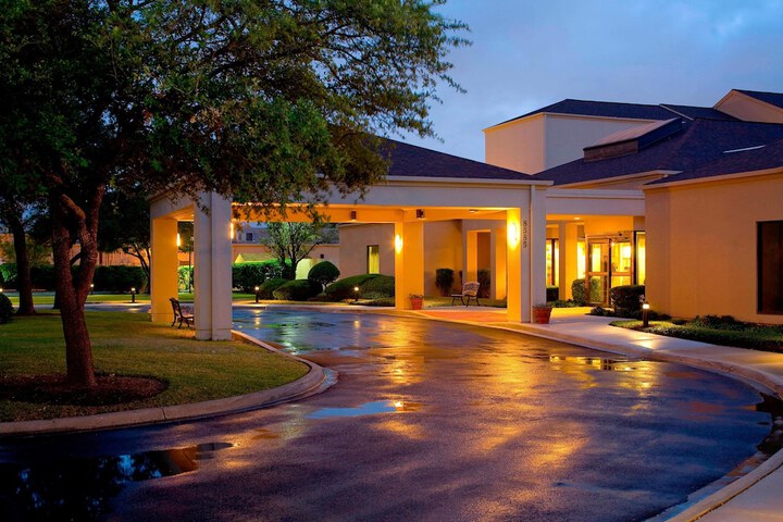 Hotel 2 of 28
