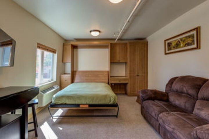HiWay 40 Grill and Lodge