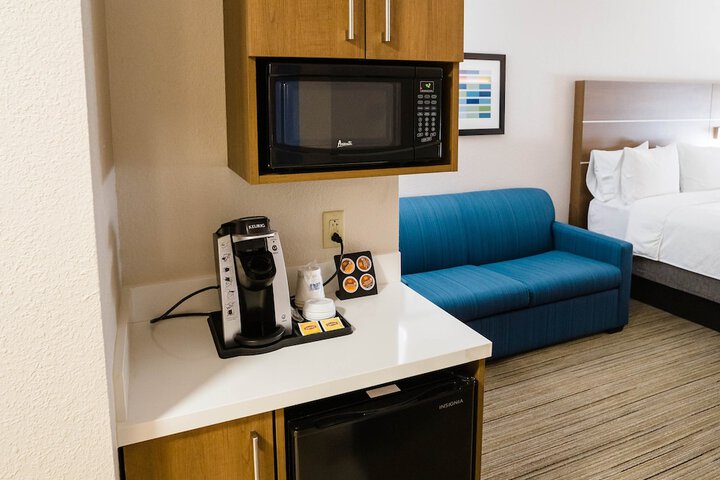 Room 43 of 76