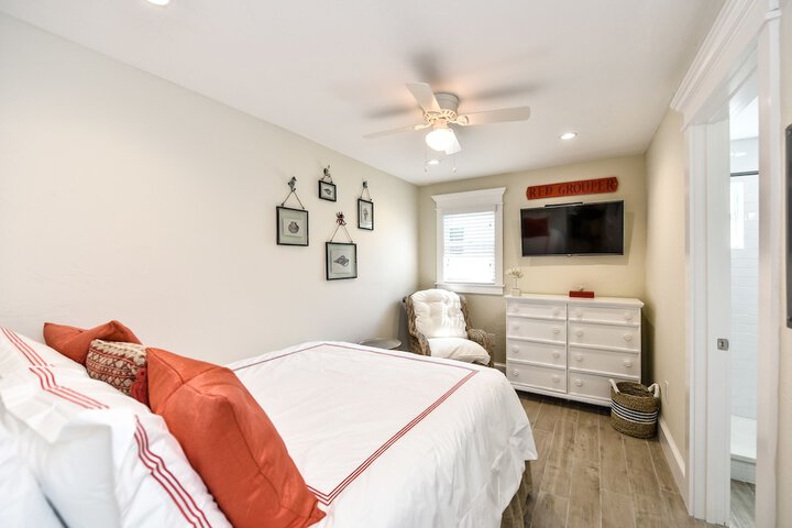 Room 165 of 290