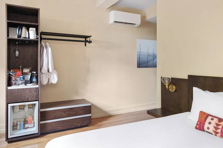 Room 47 of 53