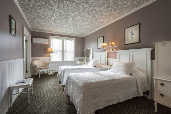 Bay View Inn