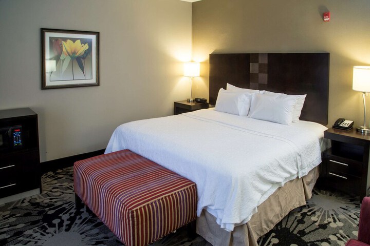Hampton Inn Oxford / Conference Center