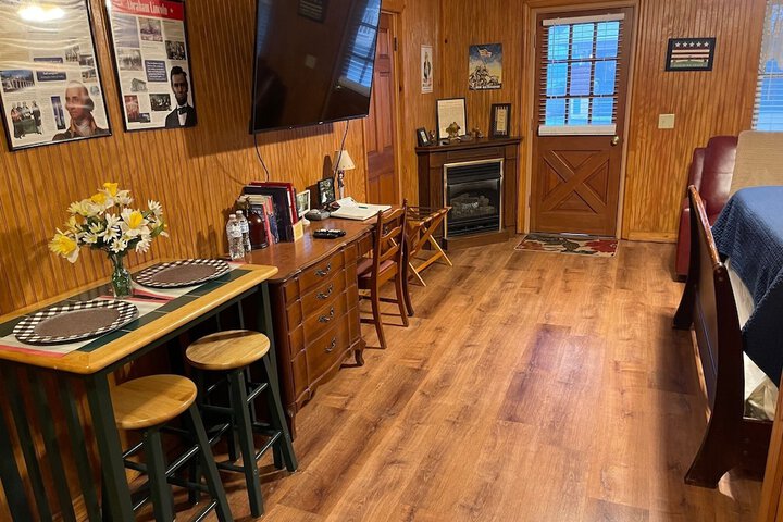 Mountain Aire Cottages Inn & Glamping