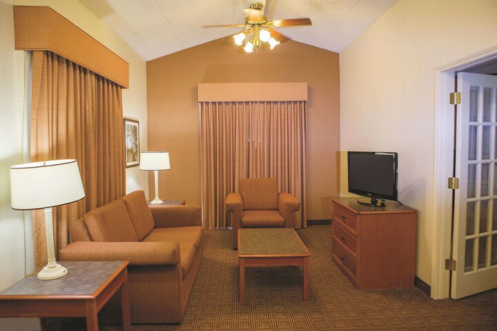 Room 19 of 27