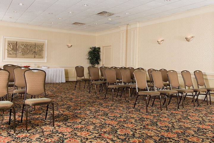 Delta Hotels by Marriott Utica