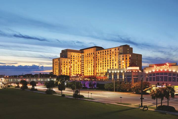 Harrahs Gulf Coast Hotel & Casino - a Caesars Rewards Destination