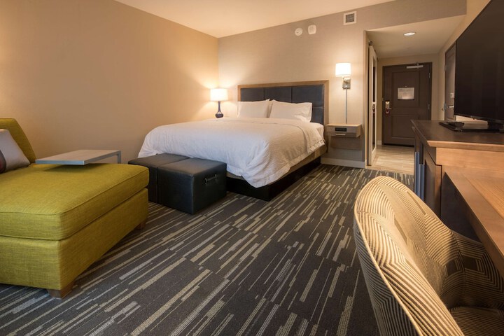 Hampton Inn & Suites Seattle / Redmond