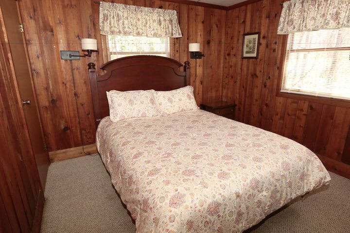 Room 223 of 399