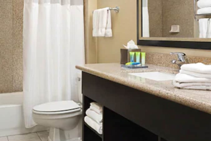 Radisson Hotel Bismarck