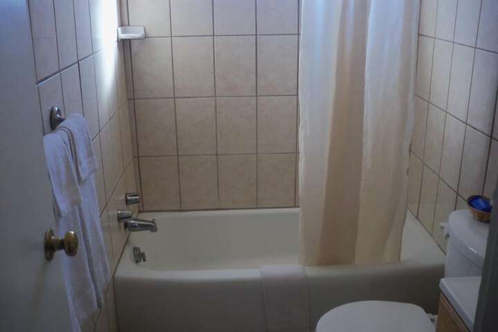 Room 18 of 28