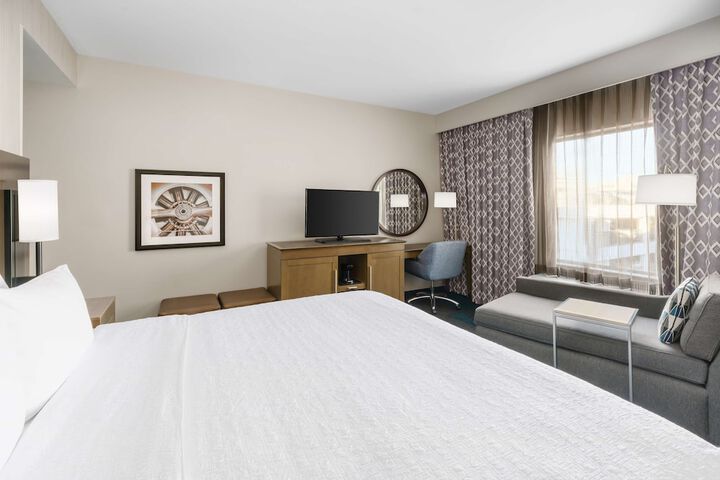 Room 26 of 43