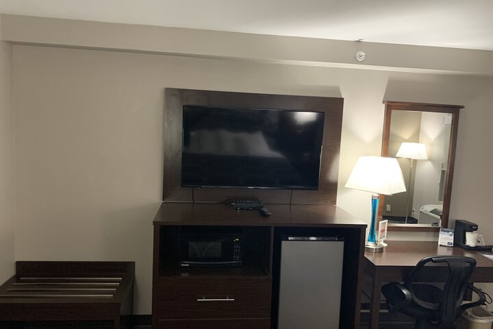 Room 12 of 17