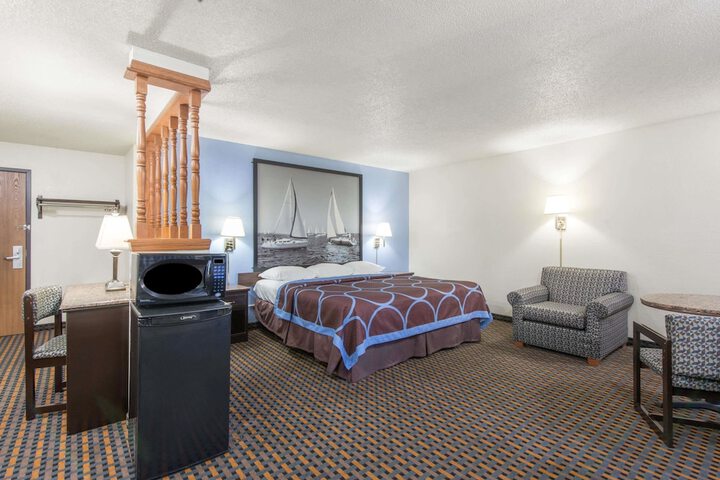 Room 14 of 26