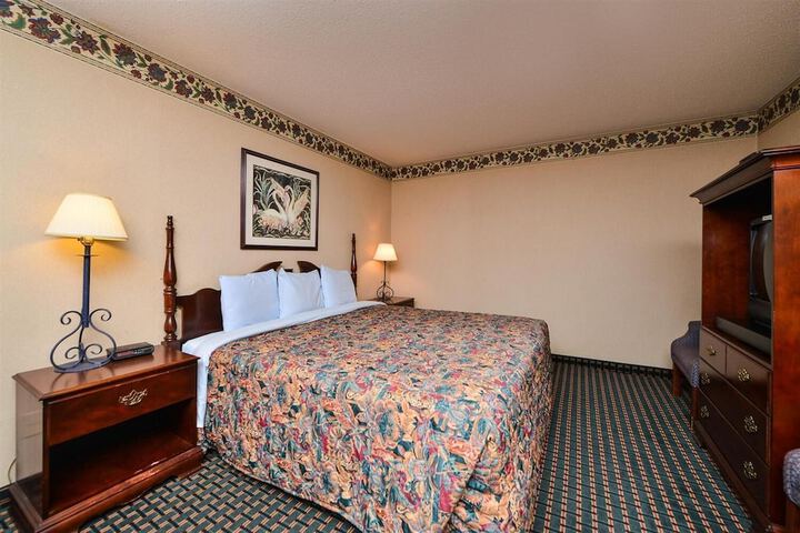 Budget Inn and Suites