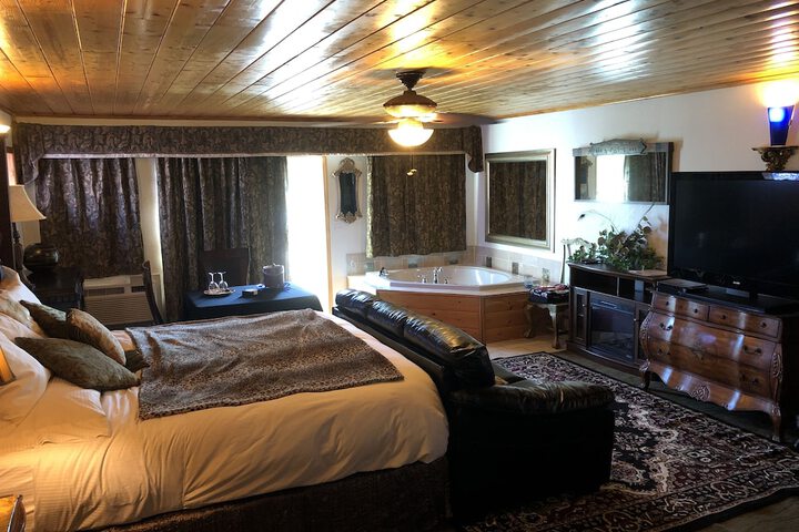 Echo Canyon Spa Resort (Adults Only)