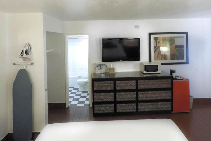 Room 15 of 35