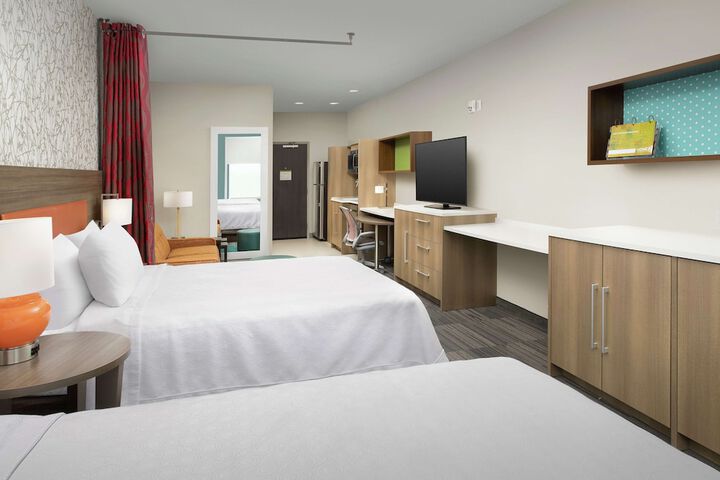 Room 10 of 29