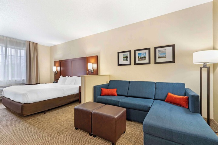 Comfort Suites Cedar Falls Industrial Park