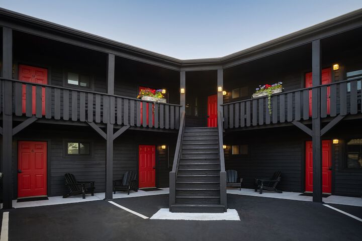Hotel 3 of 78