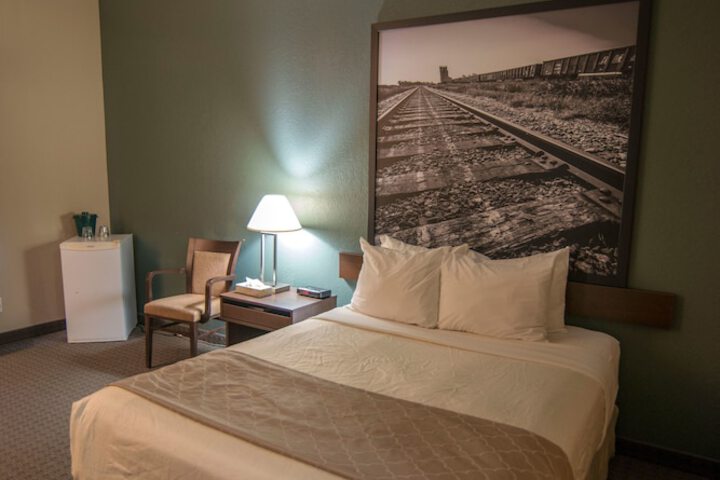 Room 7 of 49