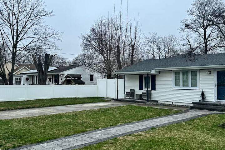 Spacious 3BR Family Home Near Everything