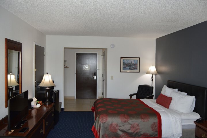 Room 12 of 41