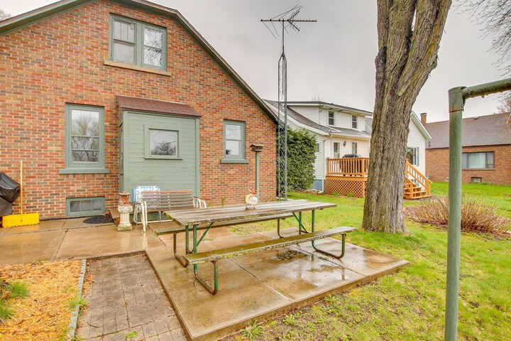Waterfront Shawano Vacation Rental w / Patio!