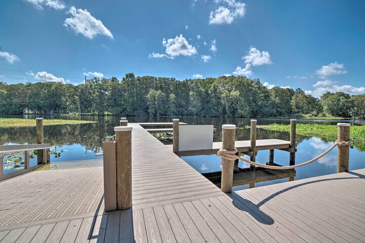 Riverfront Apt w / Kayak Launch in Dunnellon