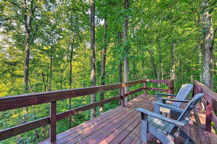 Tree-lined Robbinsville Studio Near Trails!