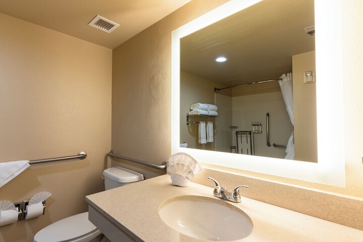 Grand Canyon Hotel and Suites