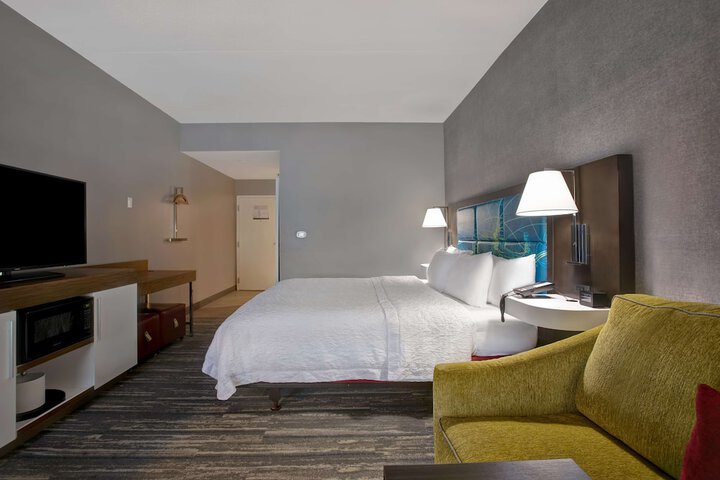 Room 13 of 42