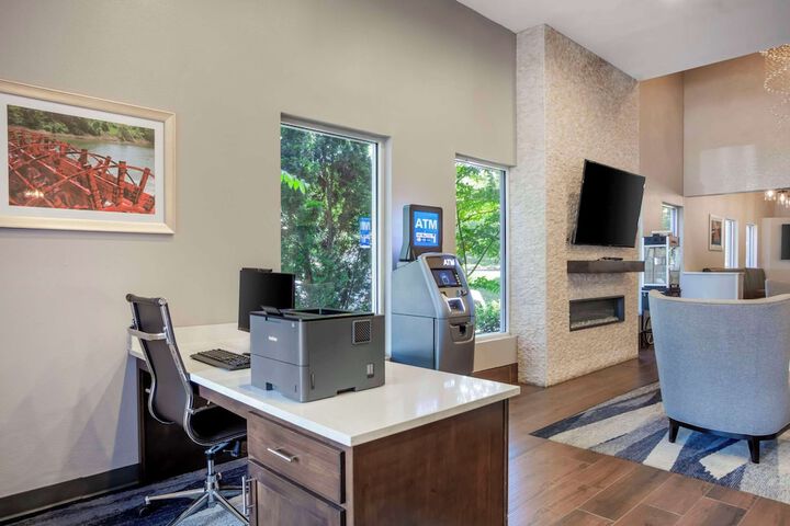 Business Center 57 of 58
