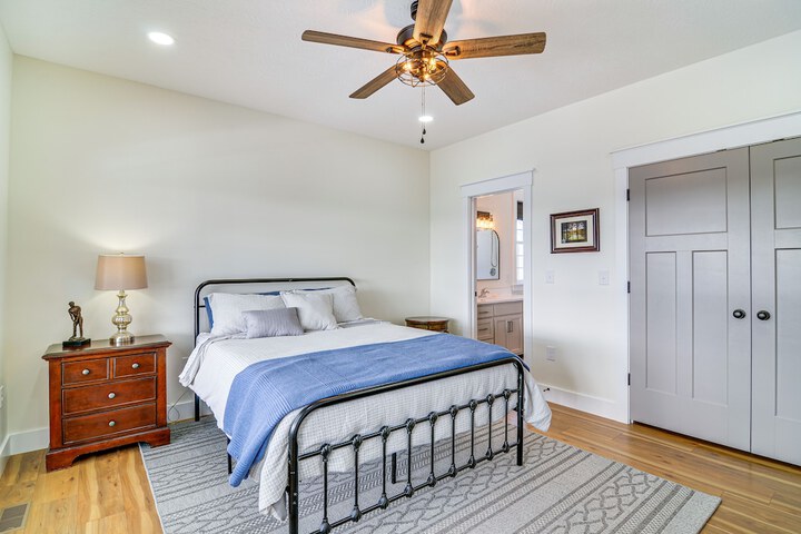 Dale Hollow Cottage w / Covered Porch & Lake Views!