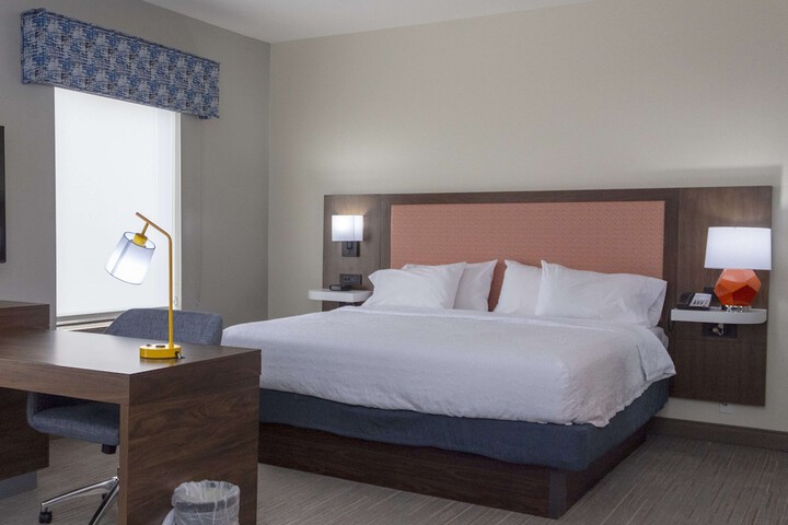 Hampton Inn & Suites Riverton