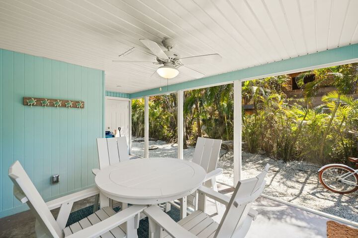 Driftwood Inn