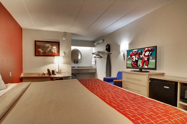 Room 16 of 27