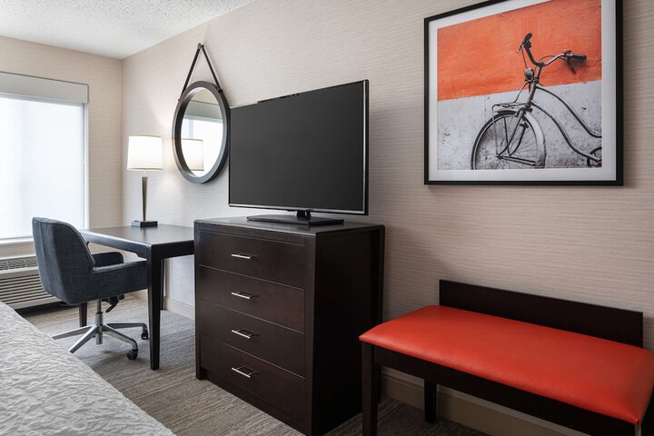Room 9 of 21