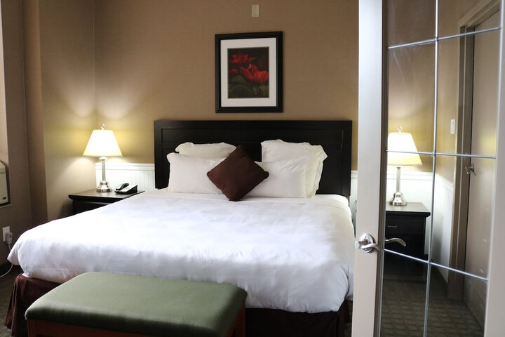 Room 44 of 76