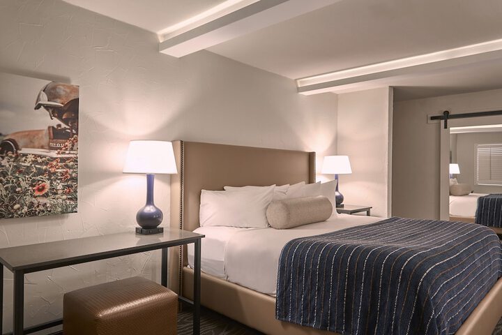 Room 26 of 53