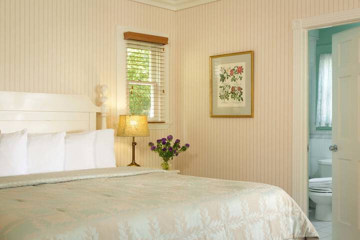 Room 49 of 74
