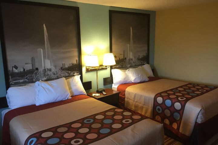 Room 8 of 20